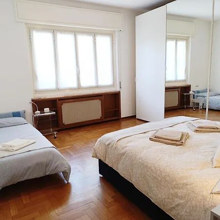 700 M From The Sea With Private Garage