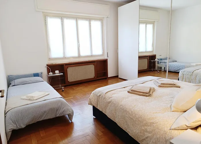 700 M From The Sea With Private Garage